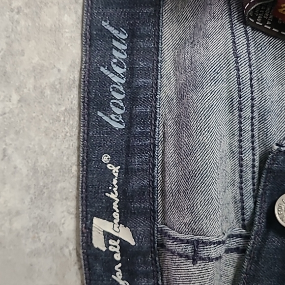 7 For All Mankind Dark Washed Bootcut Jeans; Size 27 - Picture 13 of 14